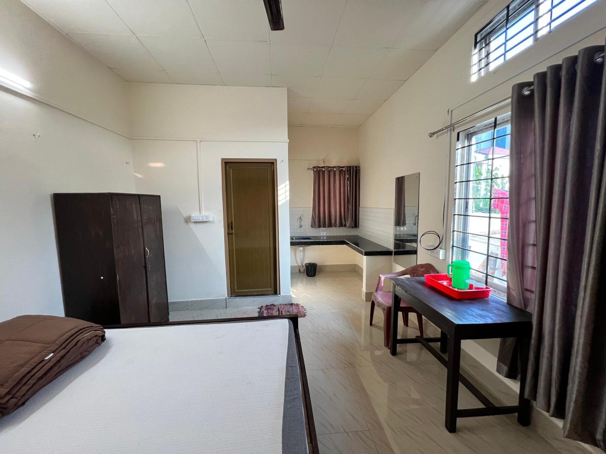 Atithya Lodge Guwahati Buitenkant foto
