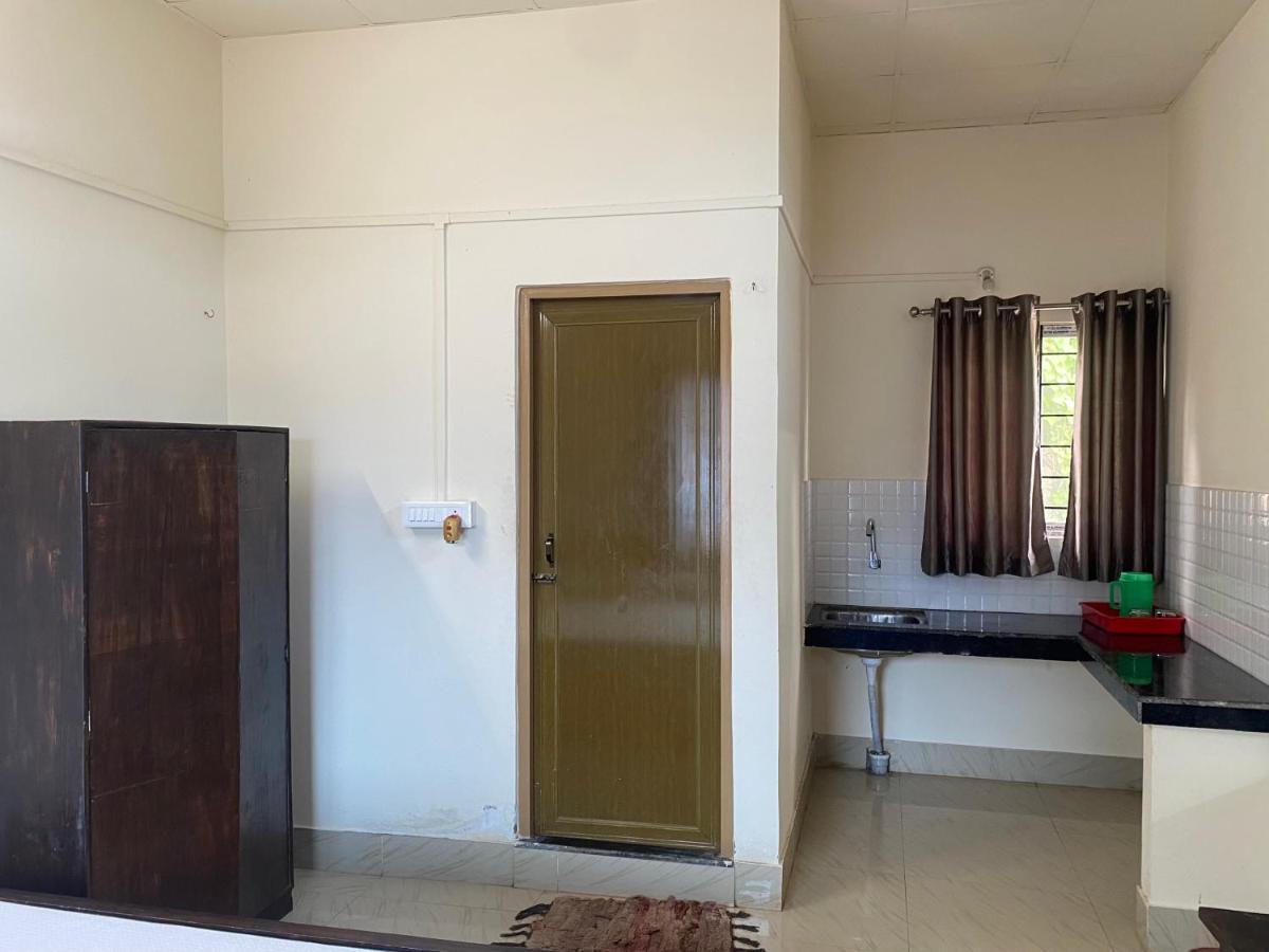 Atithya Lodge Guwahati Buitenkant foto