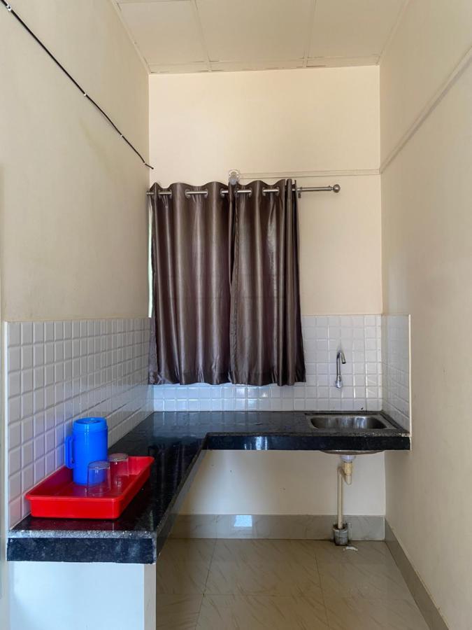 Atithya Lodge Guwahati Buitenkant foto
